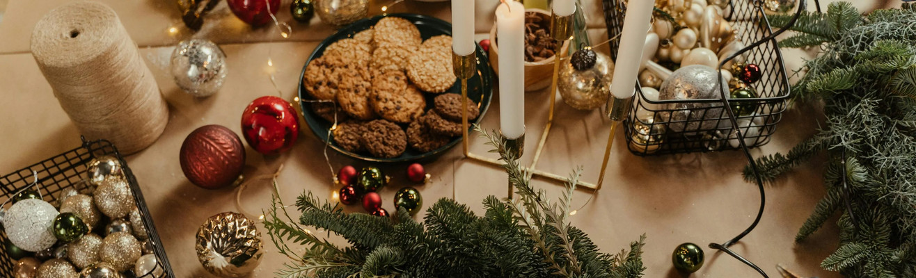 Изборът на коледни подаръци и украса е истинско удоволствие за нас!