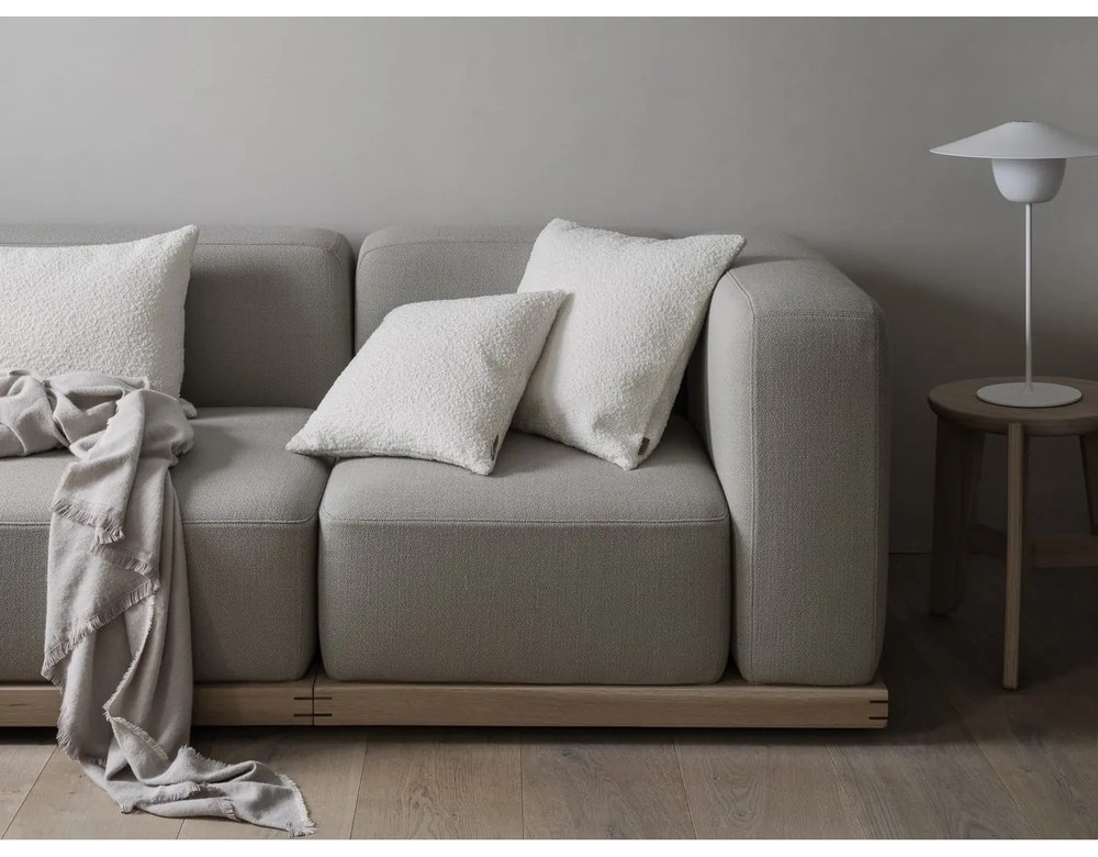 Табуретка от дъбова дървесина в естествен цвят Eli - Blomus