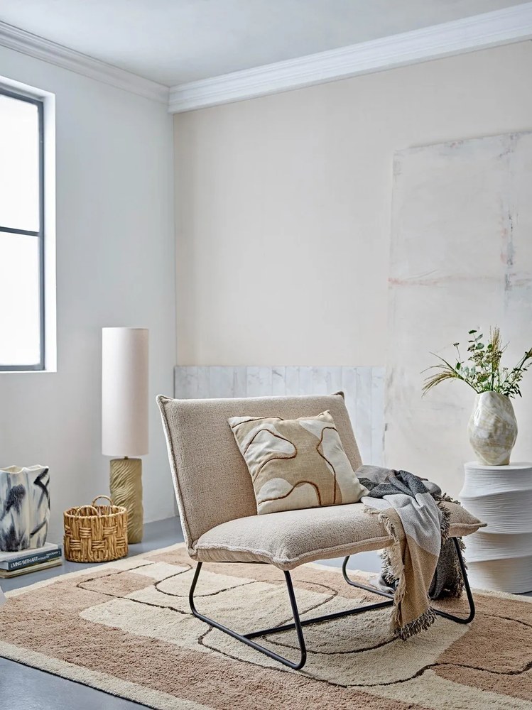 Подова лампа с текстилен абажур в естествен цвят (височина 110 cm) Payah – Bloomingville