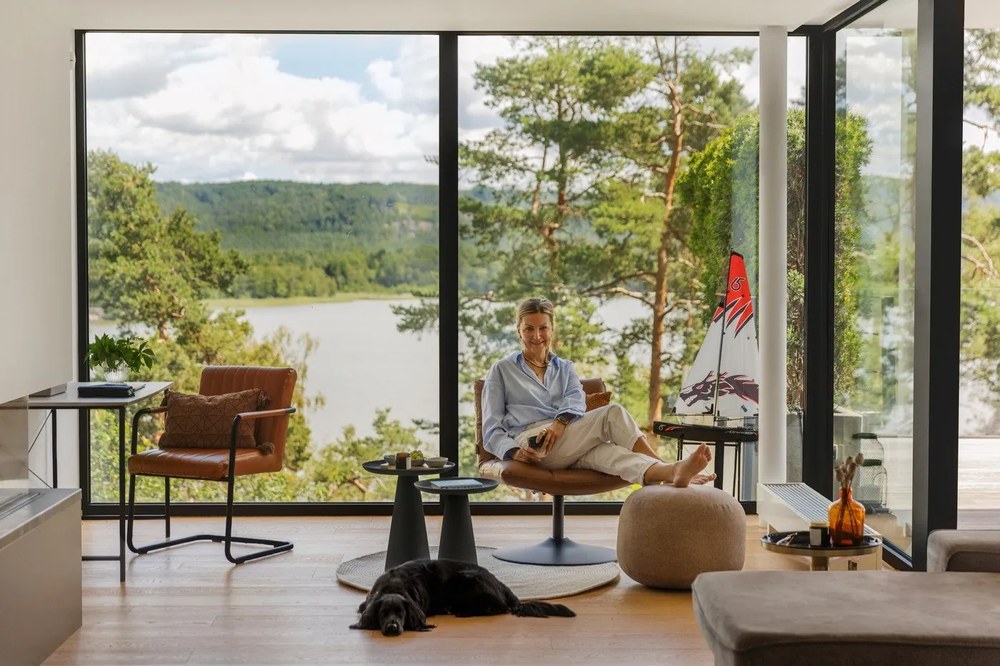 Синя алуминиева странична масичка , ø 39,5 cm Ringar - White Label