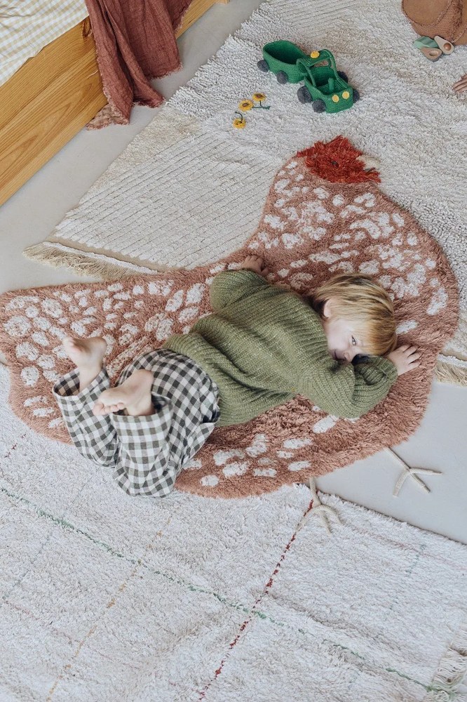 Бежово памучно детско килимче за игра 120x170 cm Farm Fields – Lorena Canals