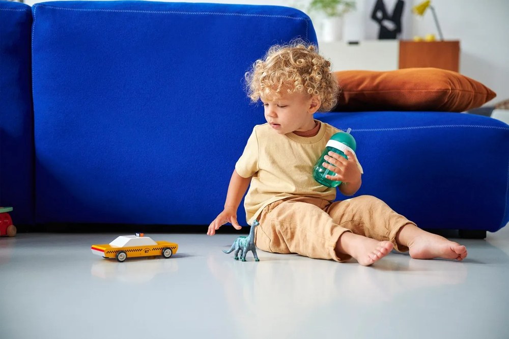 Бяла/светлозелена тританова детска чаша 300 ml Little farm – Mepal