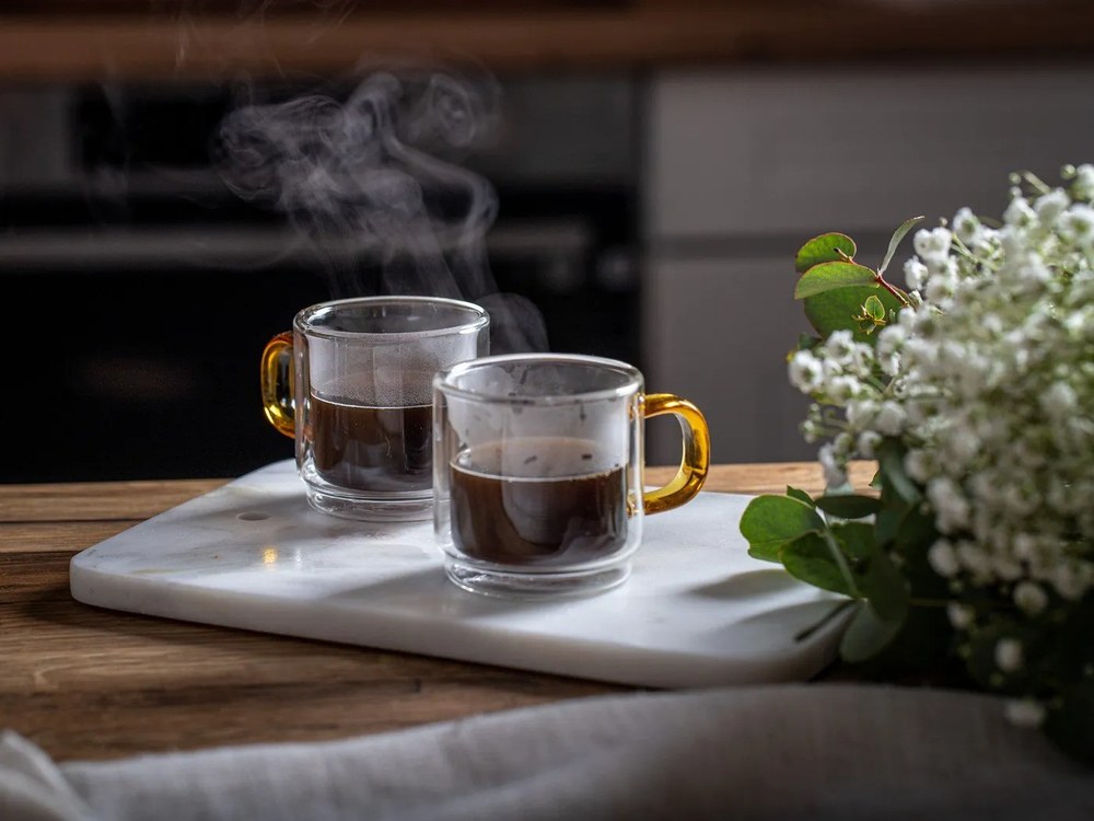 Стъклени чаши в комплект 2 бр. за еспресо 80 ml Amber – Vialli Design