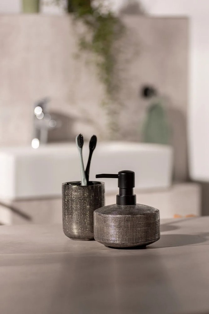 Керамична чаша за четки за зъби в сребрист цвят Rivara – Wenko