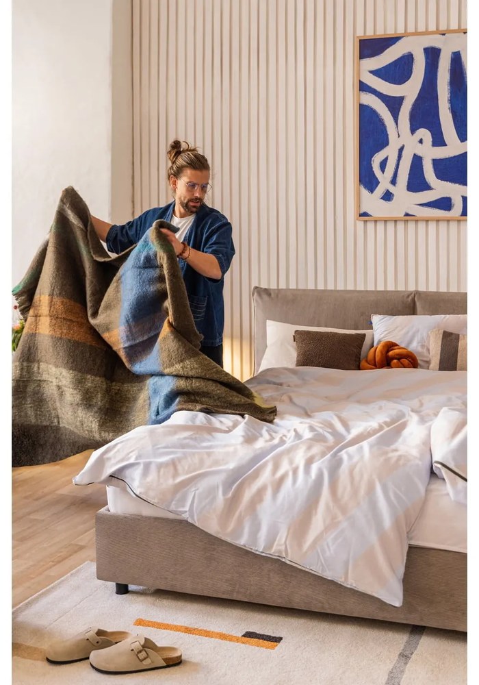 Двойно тапицирано кафяво-сиво легло с място за съхранение и включена подматрачна рамка 180x200 cm Myra Pillow – Bonami Selection