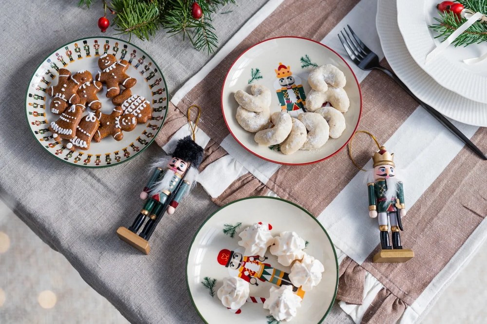 Дървени коледни украси в комплект от 6 бр. 13 cm Nikita – Bloomingville