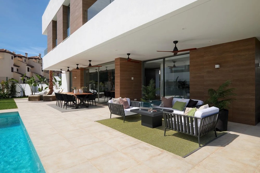 Възглавница за открито 38x58 cm Sunny Grey – Pappelina