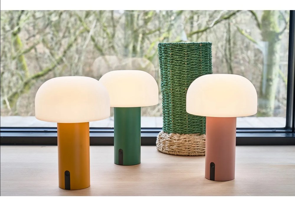 Бяло-зелена LED настолна лампа (височина 22,5 cm) Styles – Villa Collection