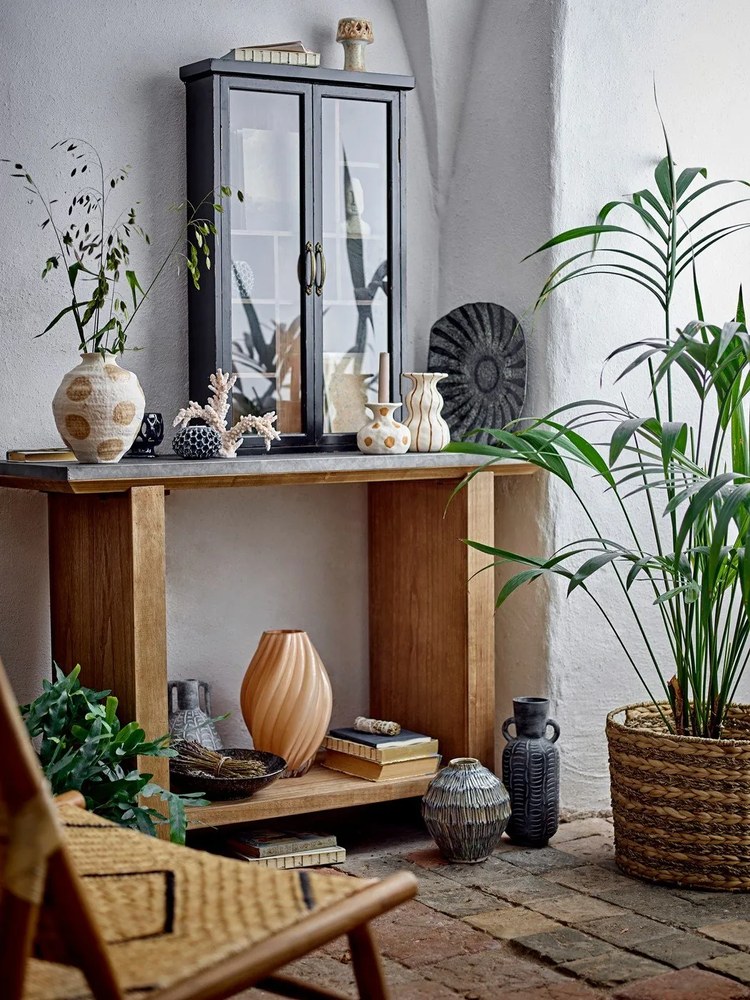 Черна висяща витрина от масивна ела 50x80x14 cm Hazem – Bloomingville