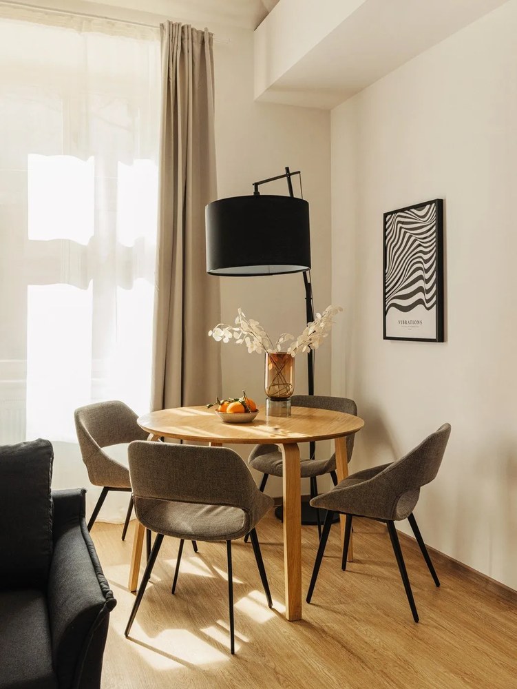 Черна подова лампа Tokio - White Label