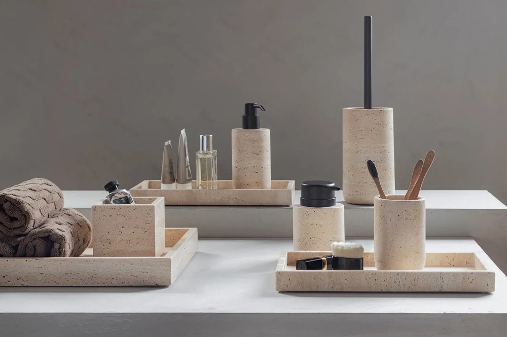 Бежова каменна чаша за четки за зъби Travertine – Mette Ditmer Denmark