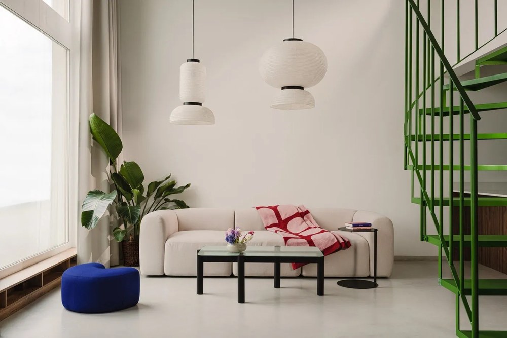 Синя вълнена табуретка Ü – noo.ma