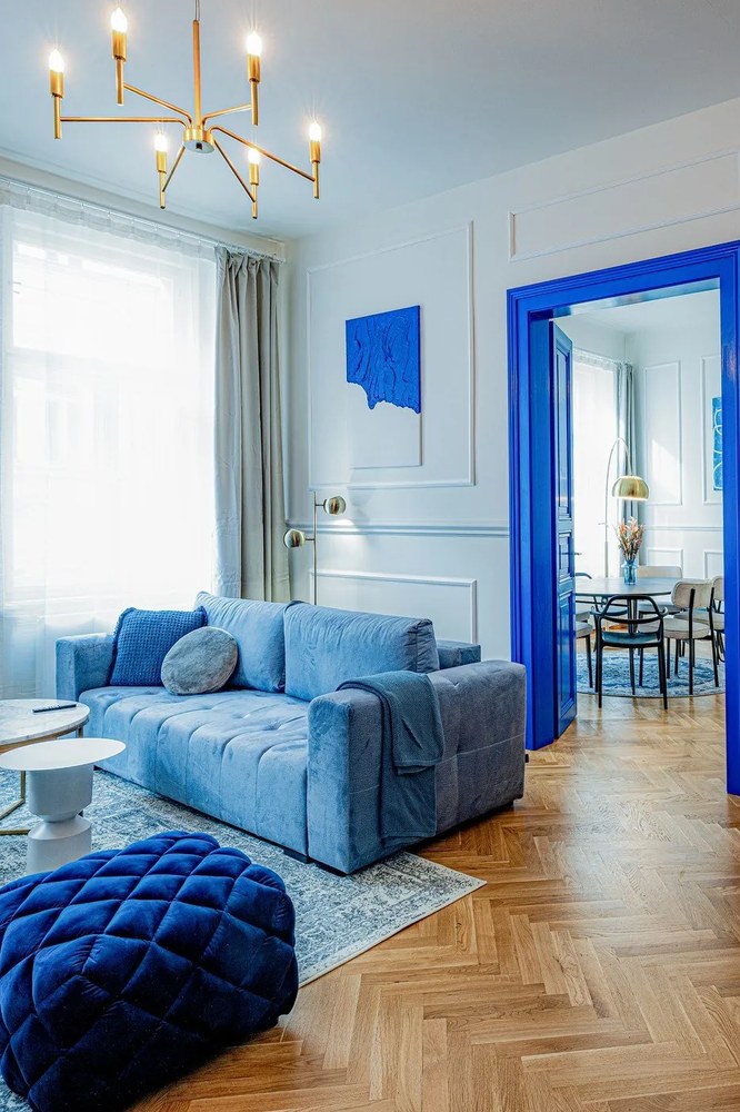 Декоративна възглавница от микрофибър в сиво и бежово Marshmallow, ø 40 cm - Tiseco Home Studio