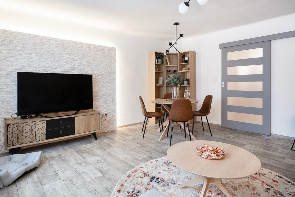 Черно-бял осветително тяло за таван със стъклен абажур 15x44 cm Damar – Opviq lights