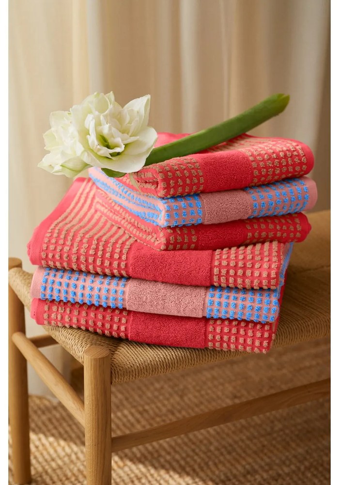 Червена кърпа от органичен памук от тери 50x100 cm Check – JUNA