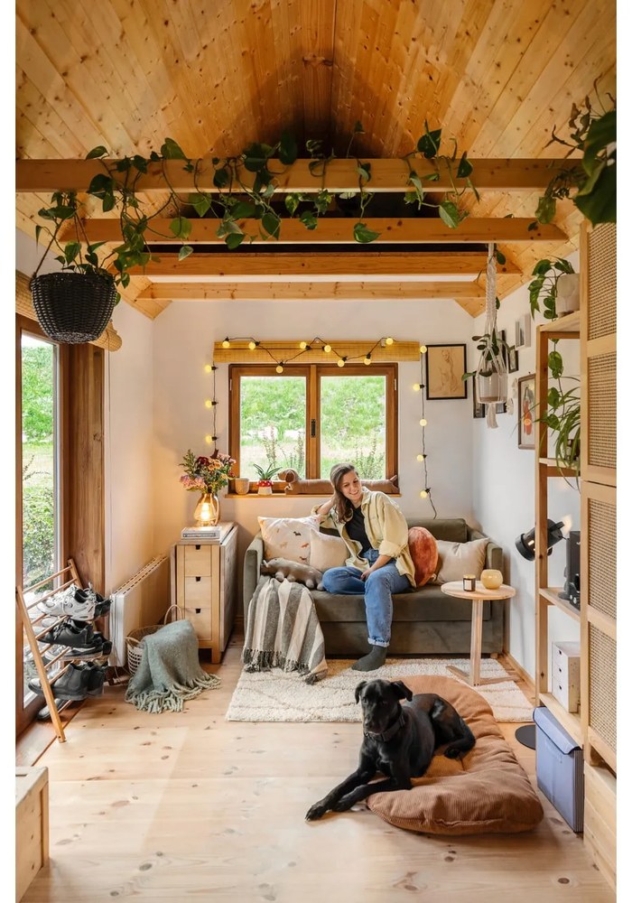 Тъмнозелен велурен разтегателен диван Olan - Innovation