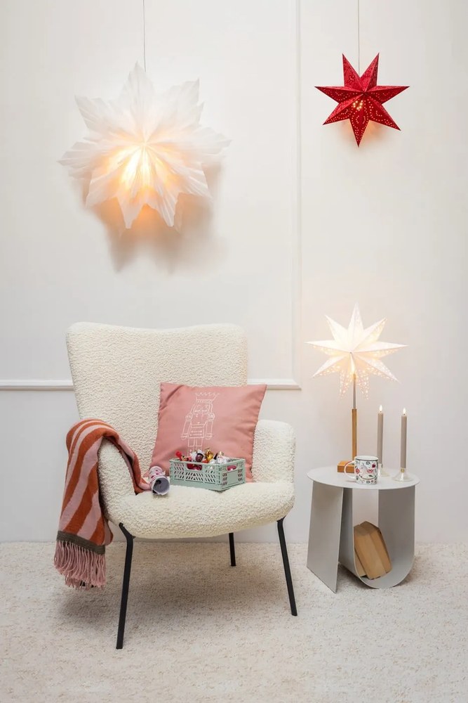 Бяла порцеланова чаша с коледен мотив 370 ml Jolly – Dakls