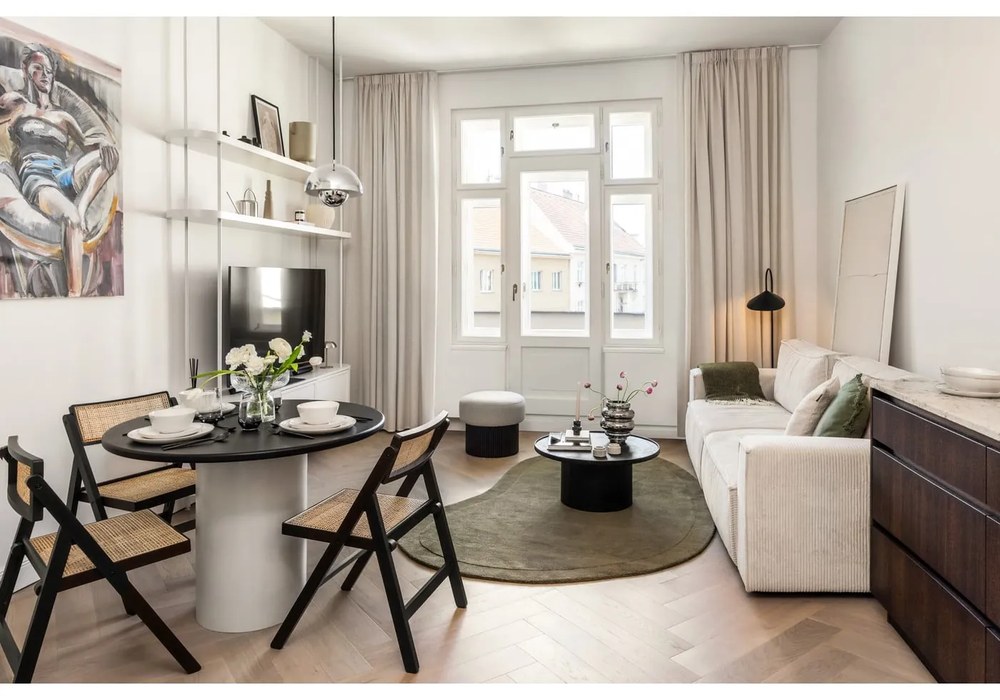 Ароматна свещ от соев восък време на горене 40 час #46 Bergamot, Jasmine, Opuncia – Perfumed Prague