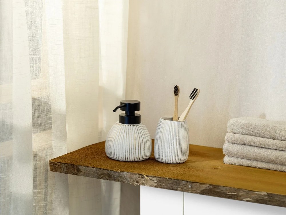 Керамична чаша за четки за зъби от в бял и златист цвят Pascoli – Wenko