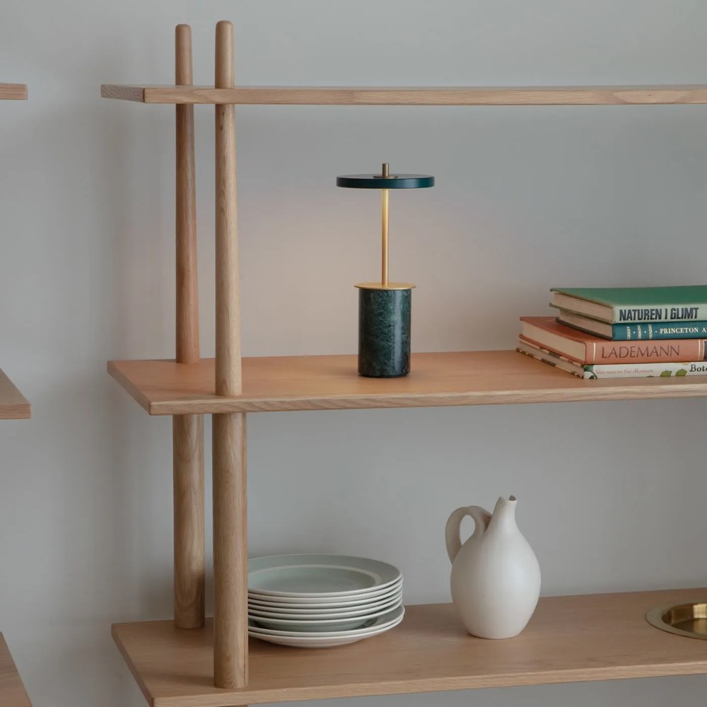 Зелена мраморна LED затъмняваща се настолна лампа с метален абажур (височина 25,5 cm) Asteria Move Mini – UMAGE