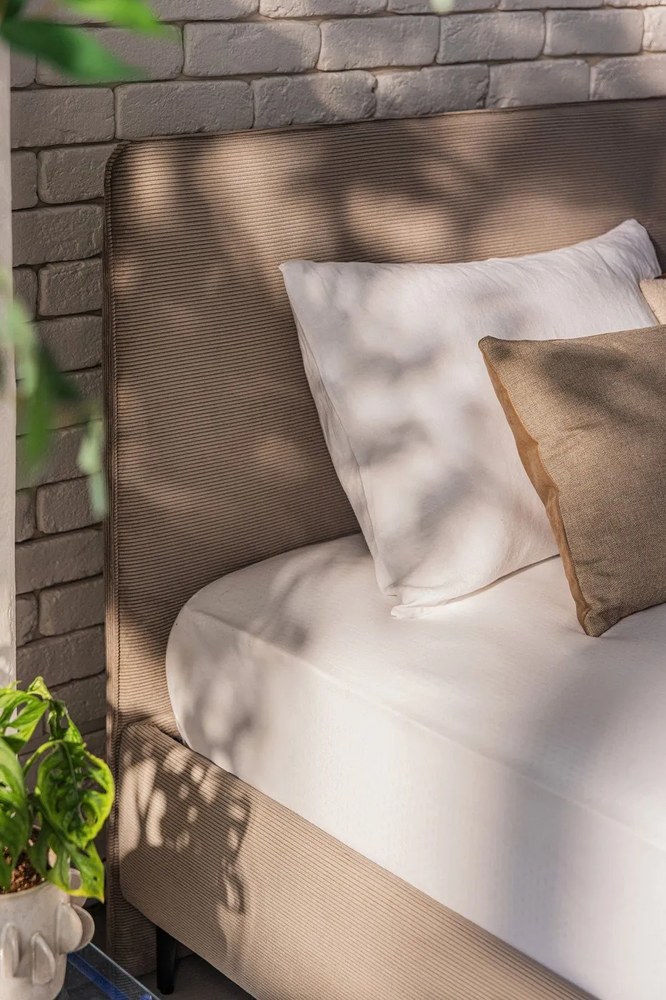 Бежова възглавница Vela, 60 x 40 cm - Hübsch