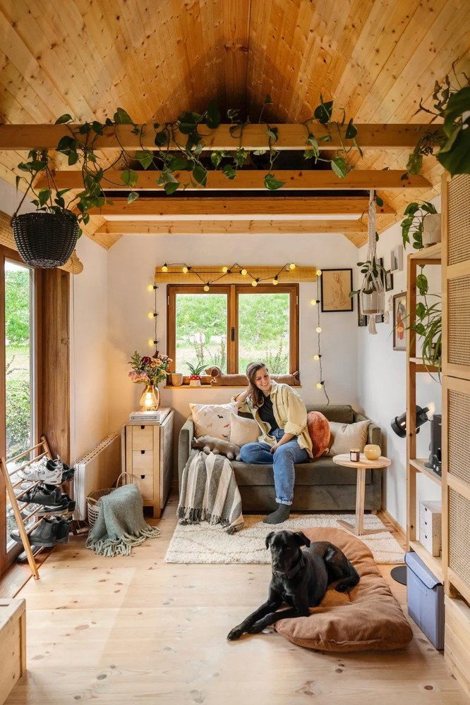 Тъмнозелен велурен разтегателен диван Olan - Innovation