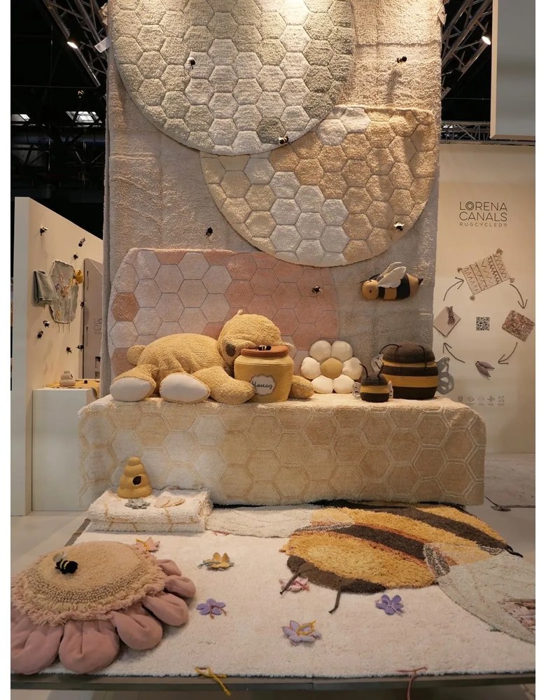 Кафяв детски пуф Sleepy Bear – Lorena Canals