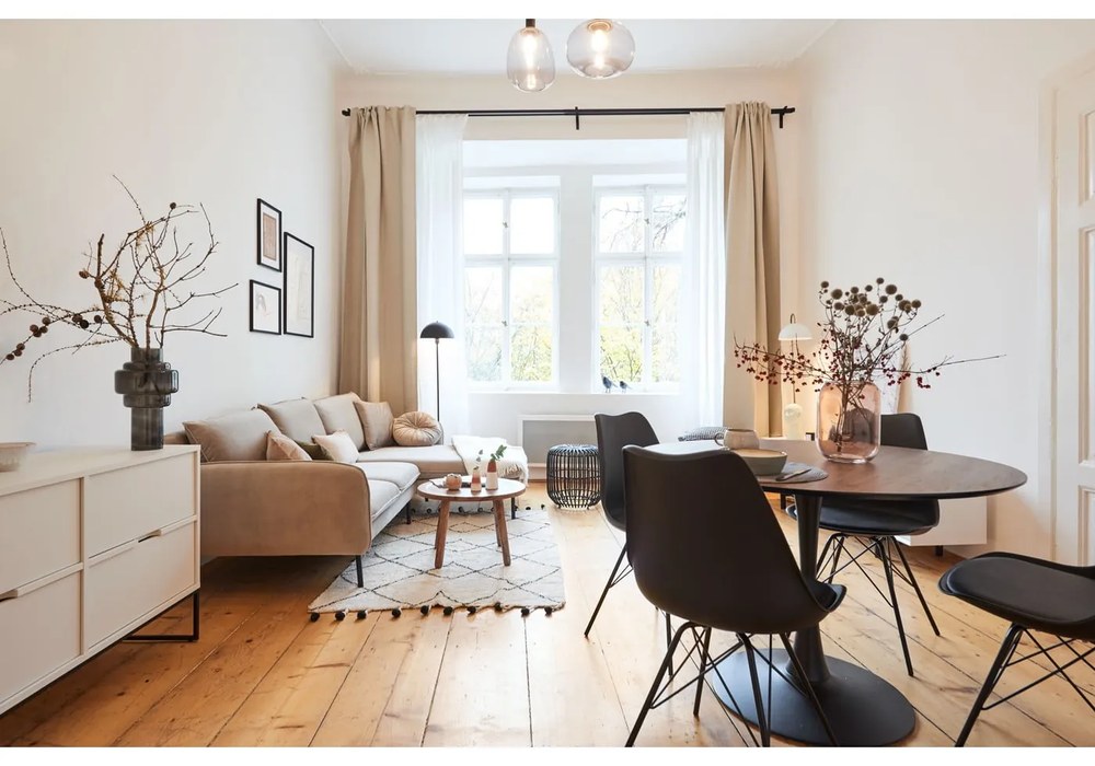 Комплект от 2 черни стола с черна метална основа Eco - Bonami Essentials