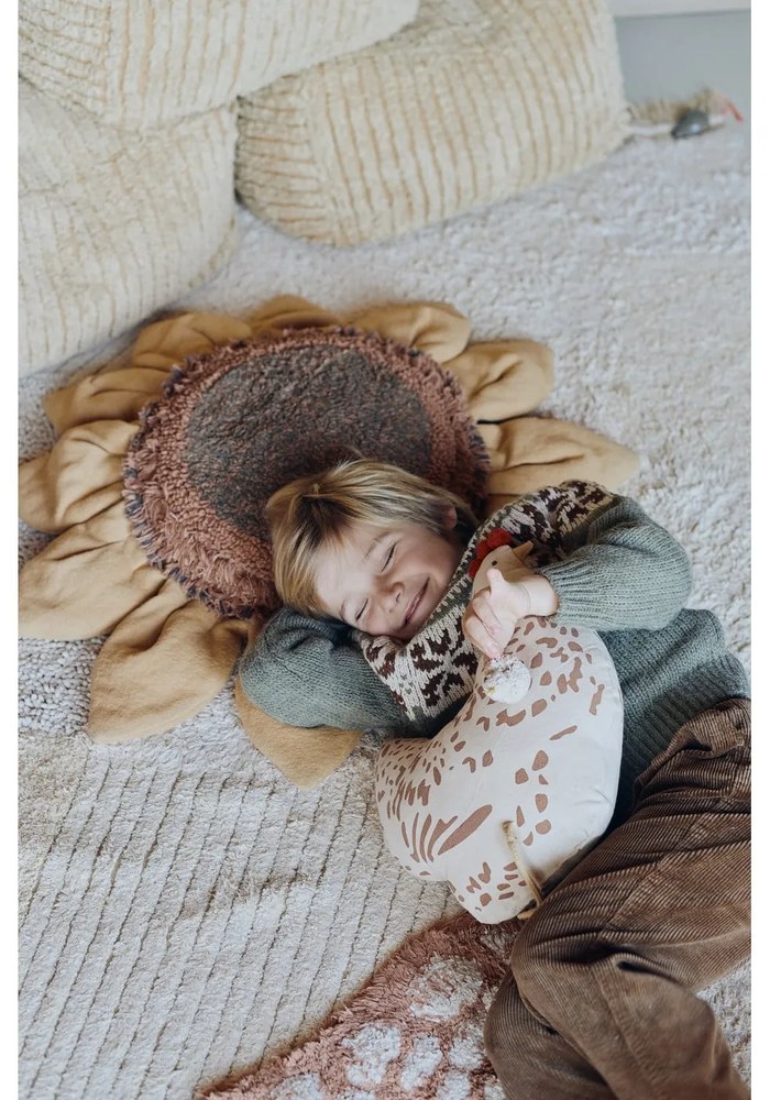 Бежово памучно детско килимче за игра 120x170 cm Farm Fields – Lorena Canals