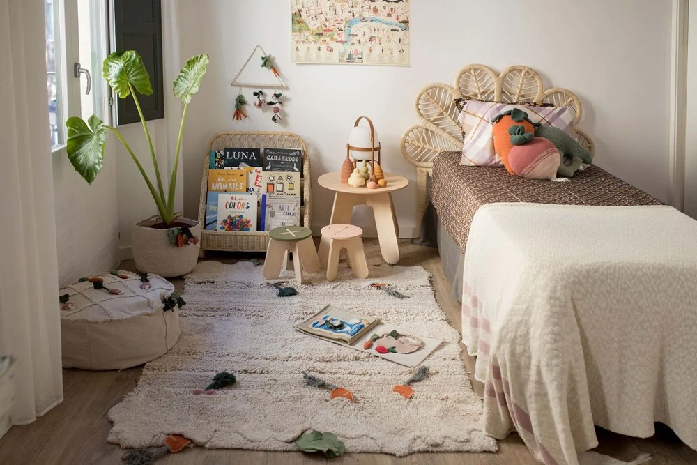 Детска възглавница Ramona the Radish – Lorena Canals