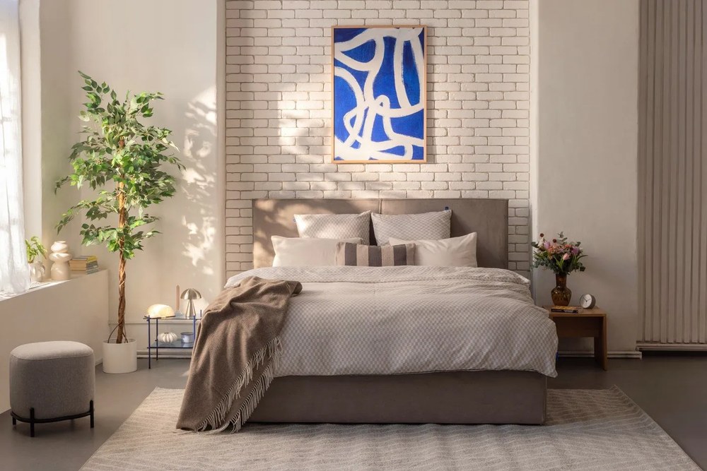 Странична масичка със стъклен плот Niche – Hübsch