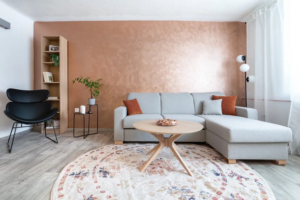 Черен фотьойл от изкуствена кожа с черни крака Cazar - Actona