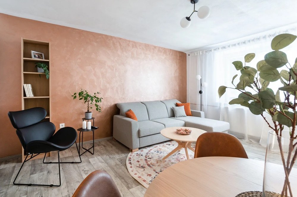 Черен фотьойл от изкуствена кожа с черни крака Cazar - Actona