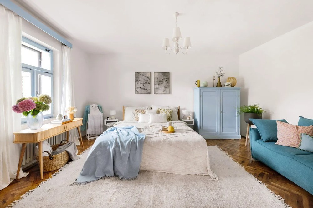 Бяло-кафява настолна лампа от керамика и плат, височина 29 cm Martin - Reality