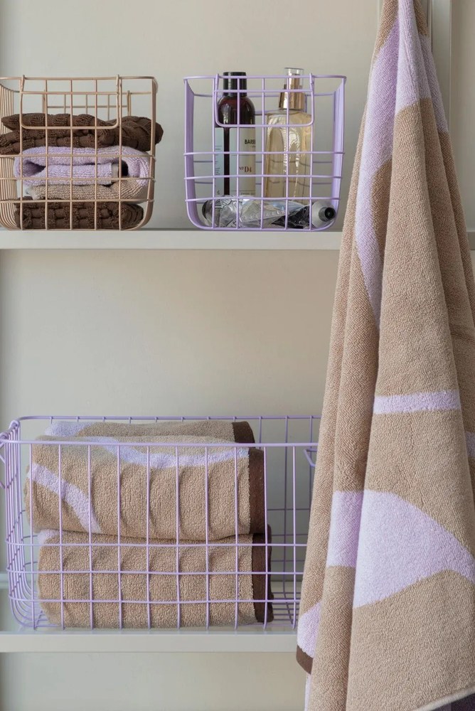 Кърпа за баня от органичен памук в цвят лавандула и светлокафяво 70x133 cm Nova Arte - Mette Ditmer Denmark