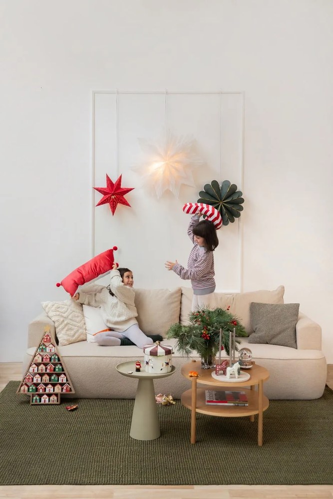 Свещници в комплект от 3 бр. от полирезин Siffer – Bloomingville