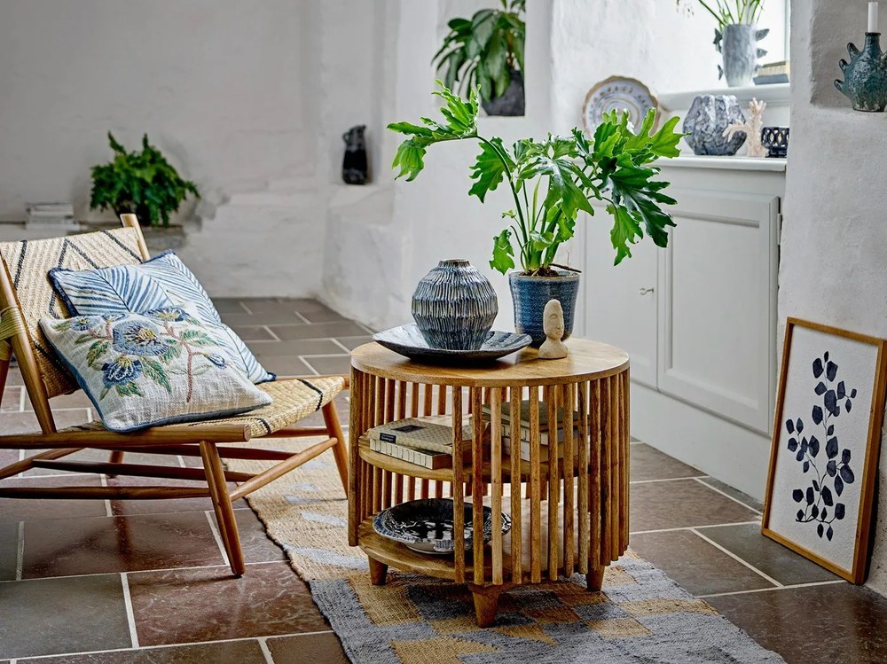 Кръгла масичка за кафе от масивно манго в естествен цвят ø 60 cm Sali – Bloomingville