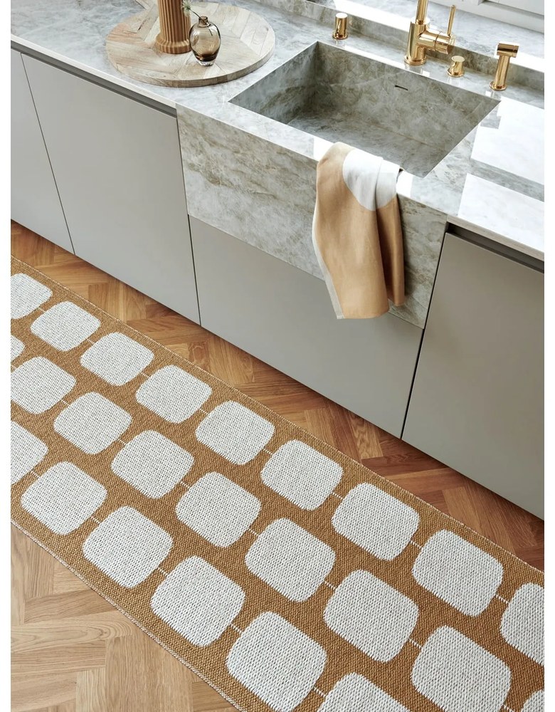 Пътека за открито и закрито в цвят жълта охра и крема 70x200 cm Sten Ochre – Pappelina