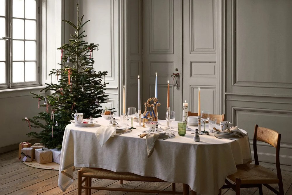 Порцеланова Коледна фигурка (височина 9 cm) Hammershøi Snowwife – Kähler Design