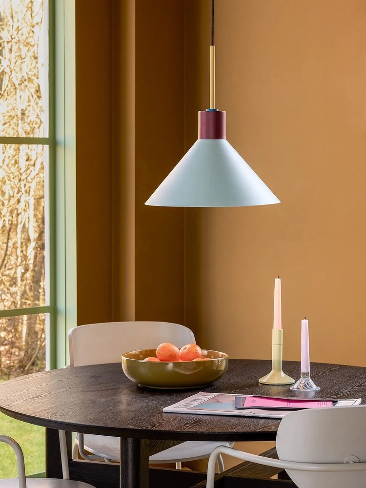 Черна кръгла трапезна маса ø 140 cm Fjord – Hübsch