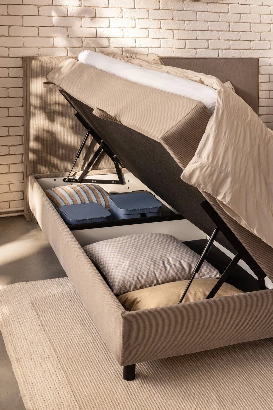 стая от Bonami 