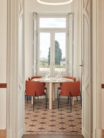 Червени тапицирани трапезни столове в комплект 2 бр. Mogi – Teulat