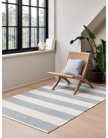 Светлосин и кремав килим за открито и закрито 140x180 cm Bob Blue Fog – Pappelina