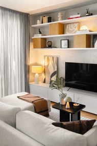 Кремава LED затъмняваща се настолна лампа (височина 20 cm) Mush – Hübsch