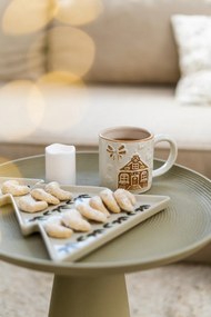 Кремава глинена чиния с коледен мотив за сервиране Berry – Bloomingville