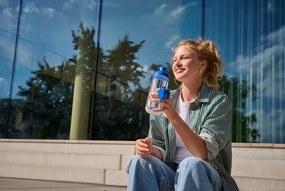 Тъмносиня тританова бутилка 900 ml Vivid blue – Mepal