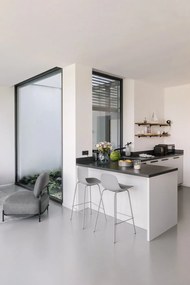 Стъклен свещник с бетонна основа - Blomus