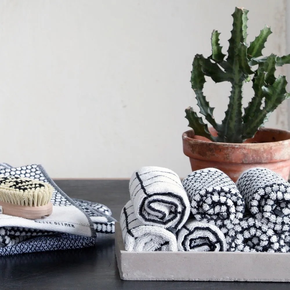 Бяла памучна кърпа 70x140 cm Tile Stone - Mette Ditmer Denmark