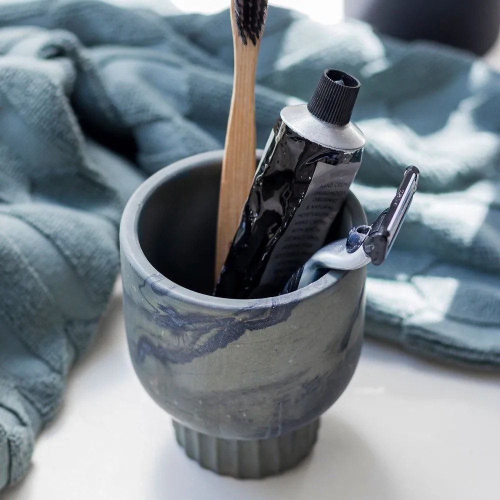 Зелена каменна чаша за четки за зъби Attitude - Mette Ditmer Denmark