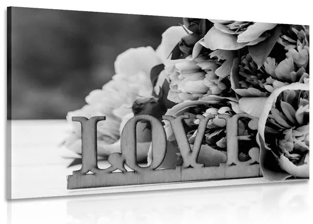 Картина на платно – Божури с надпис Love в черно-бяло